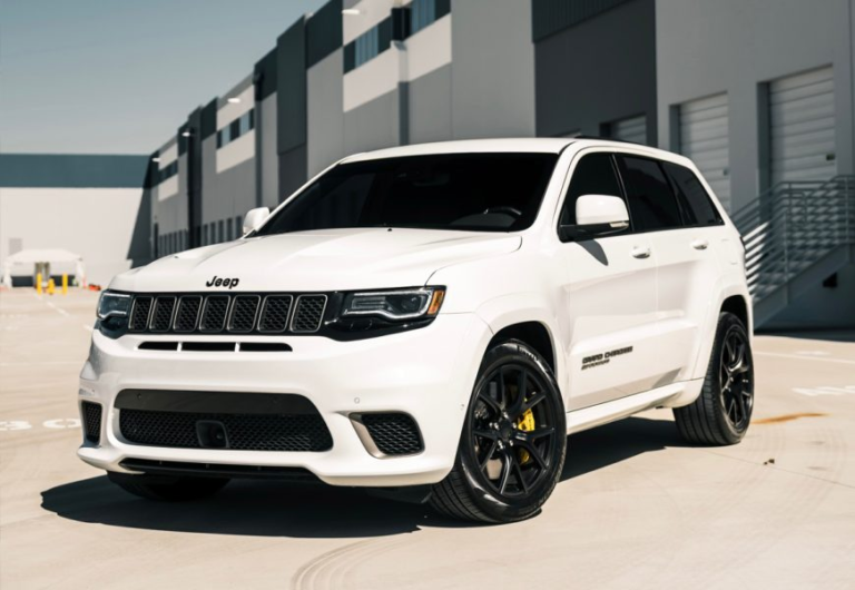 Explore LA’s Top Attractions with a Trackhawk Rental
