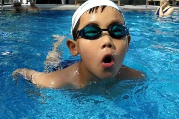 Why Every Child Deserves to Swim: Parents Turn to Kids Swimming Lessons for More Than Just Safety